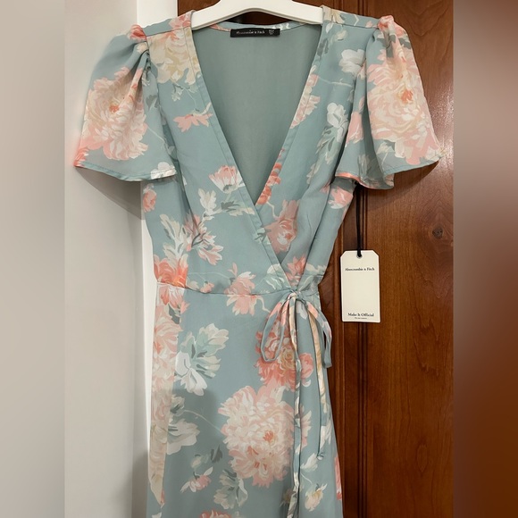 Abercrombie & Fitch Wrap Dress - Picture 4 of 4